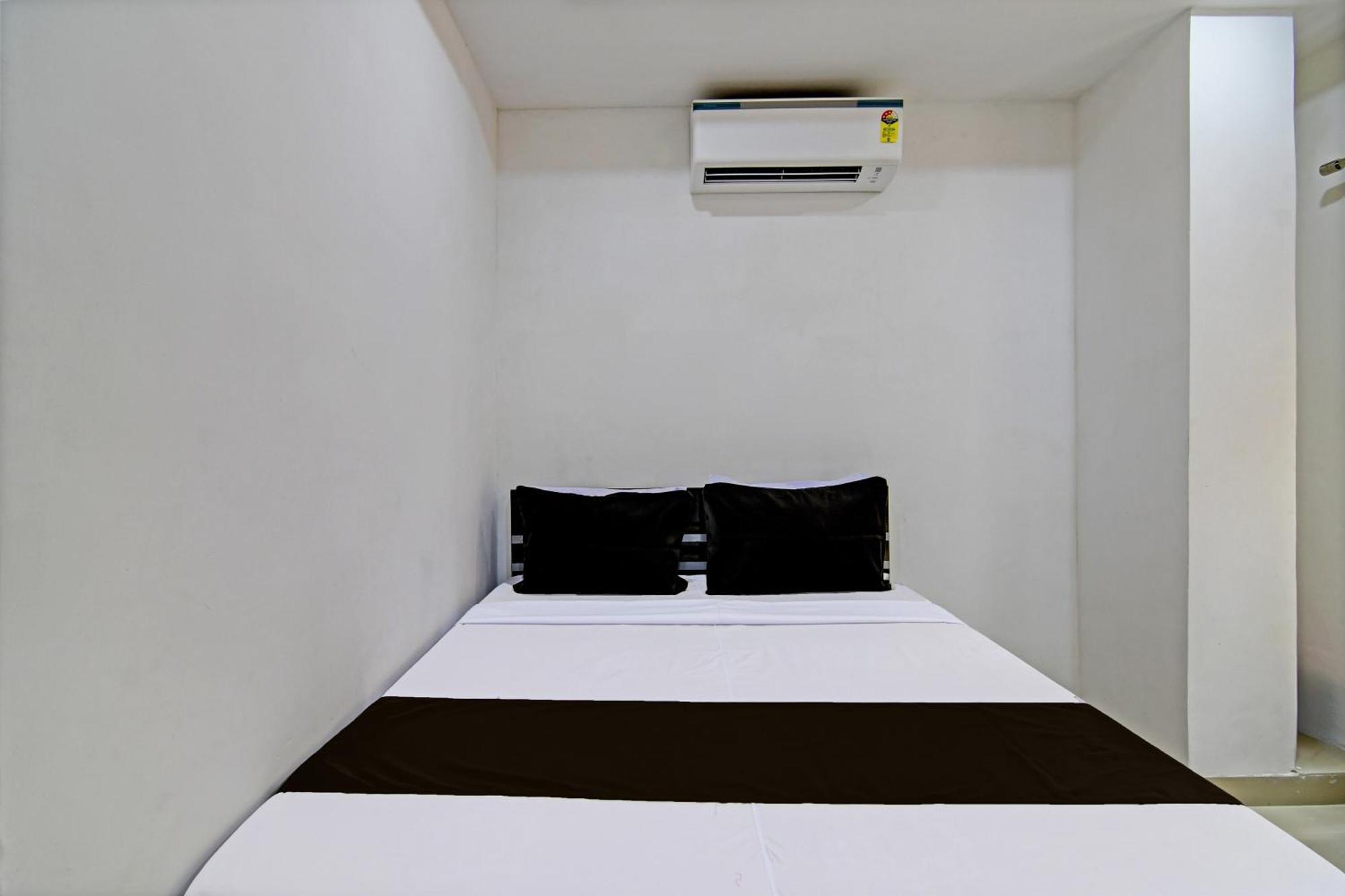 Hotel O Top 22 Калькутта Экстерьер фото
